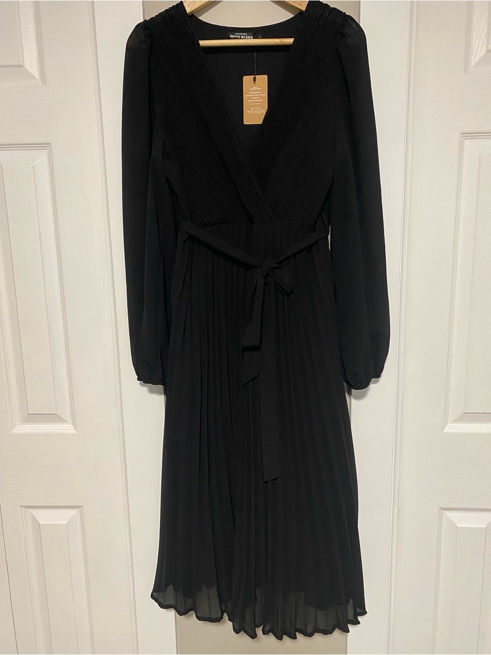 SHEIN Black Long Sleeve Pleated Wrap Midi Dress